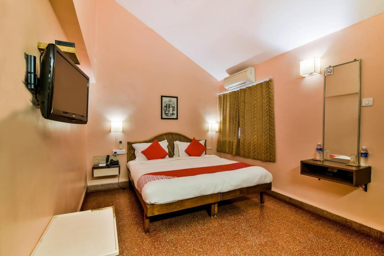 Oyo 807 Hotel Gopika International Goa 외부 사진