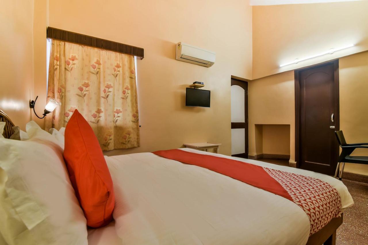 Oyo 807 Hotel Gopika International Goa 외부 사진